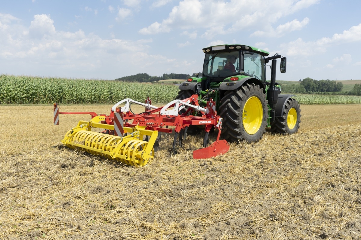 P&Ouml;TTINGER SYNKRO 1030