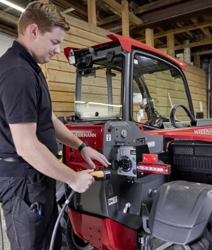 Телескопический погрузчик Weidemann T4512e